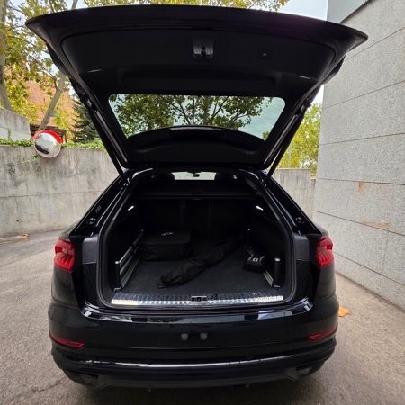 AUDI Q8 55 TFSIe Black Line Pl quattro tip